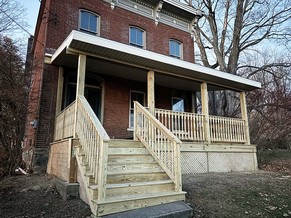 “Deck”